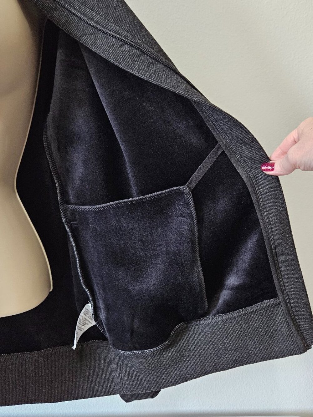 MONDETTA Fleece Full Zip Jacket | Size Small (tag) to Medium (See Measurements) - Picture 6 of 13